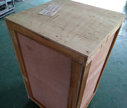 機(jī)油桶油嘴蓋超聲波熱熔（十堰）